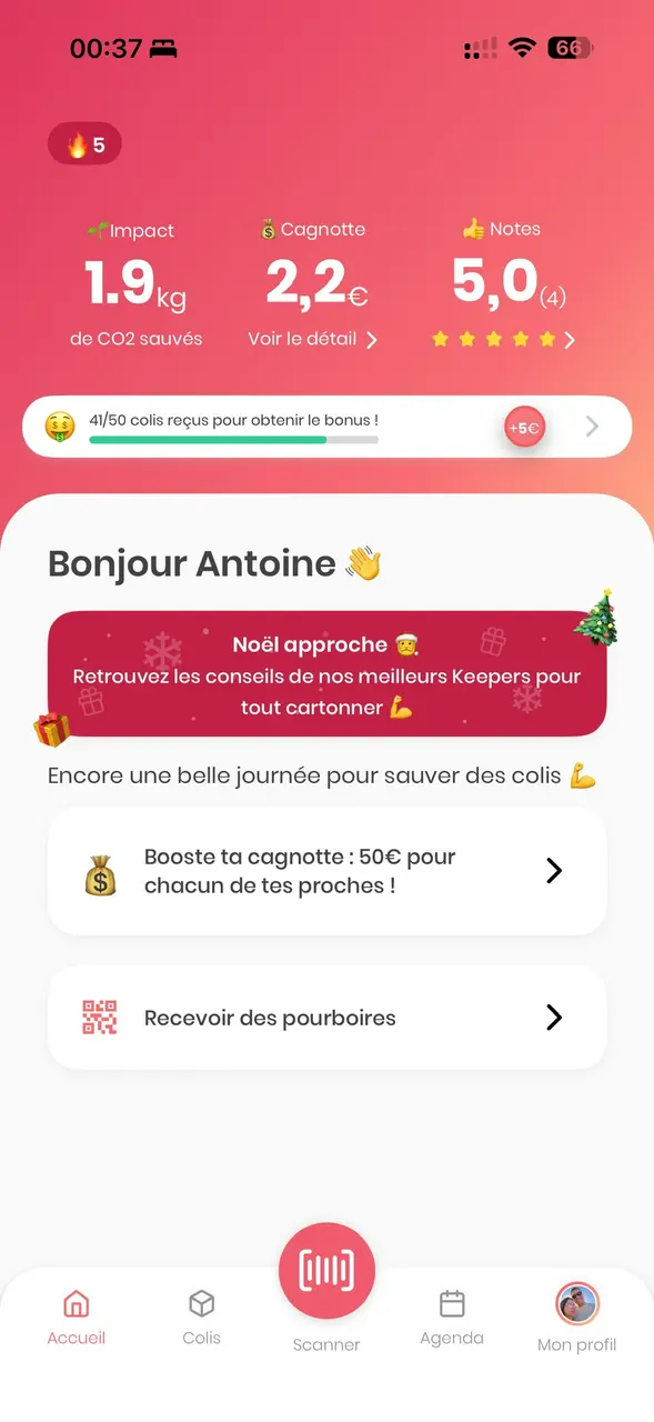 Interface d'application avec impact CO2, cagnotte et conseils pour Noël.
