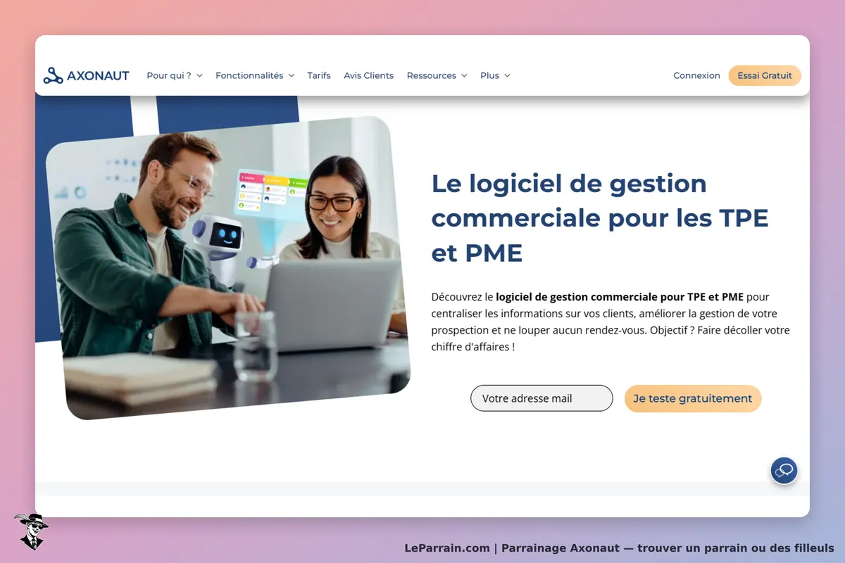 Axonaut : page d'accueil présentant un logiciel de gestion avec deux utilisateurs et un robot