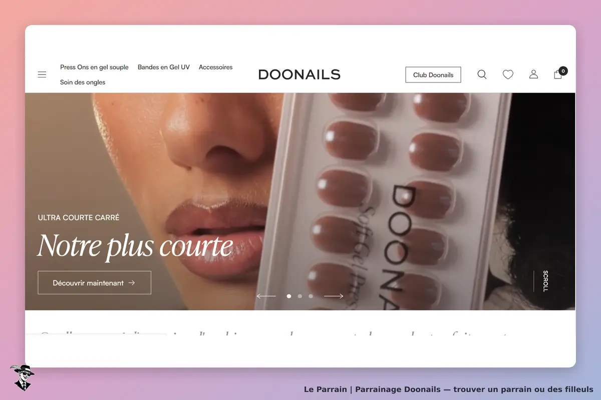 Doonails : présentation de faux ongles courts avec un visage en arrière-plan