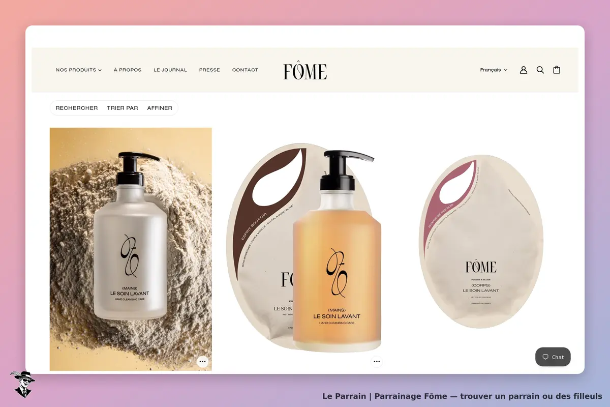 FÔME : affichage de produits de soin avec flacons et emballages sur fond neutre