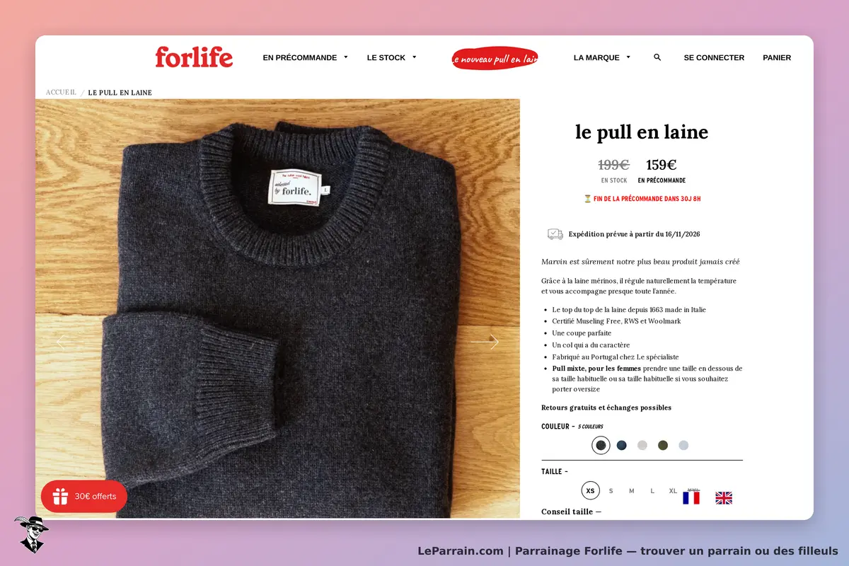 Forlife : un pull en laine gris posé sur une surface en bois, étiquette visible avec logo