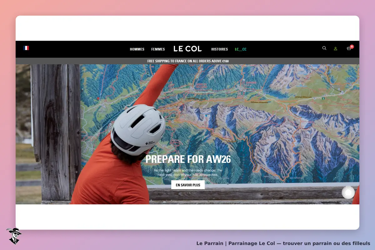 Le Col : un cycliste regarde une carte de montagne, texte "PREPARE FOR AW26" visible