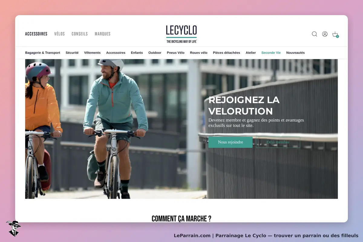 Le Cyclo : deux cyclistes souriants sur une route, avec un texte sur la vélorution en arrière-plan