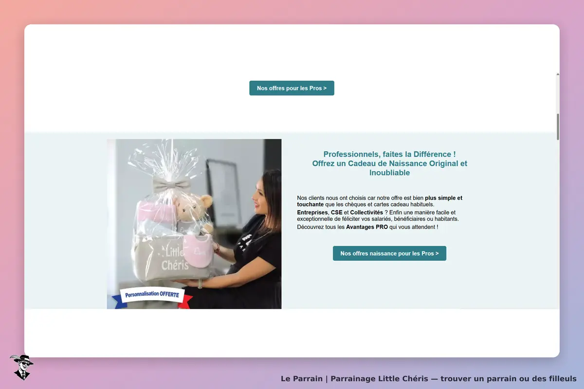 Little Chéris : un cadeau de naissance présenté par une femme, avec un ours en peluche et des