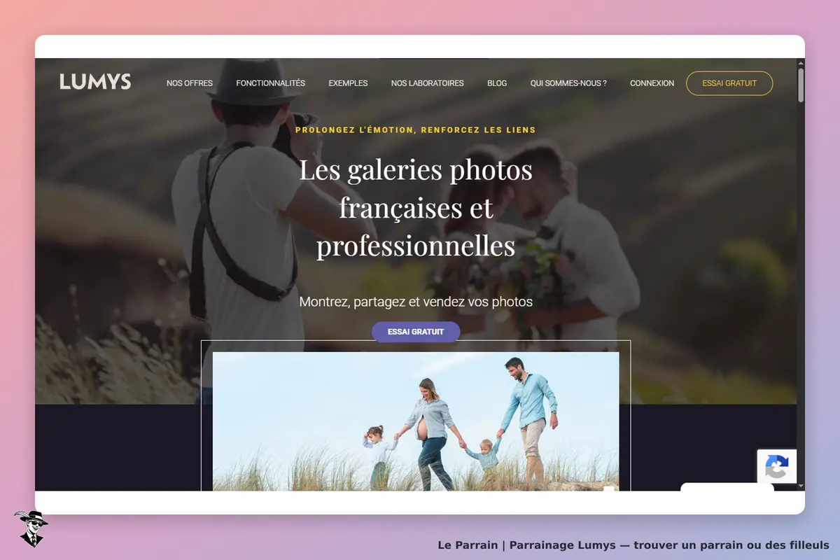 Lumys : page d'accueil avec un slogan sur les galeries photos et une image de famille en extérieur