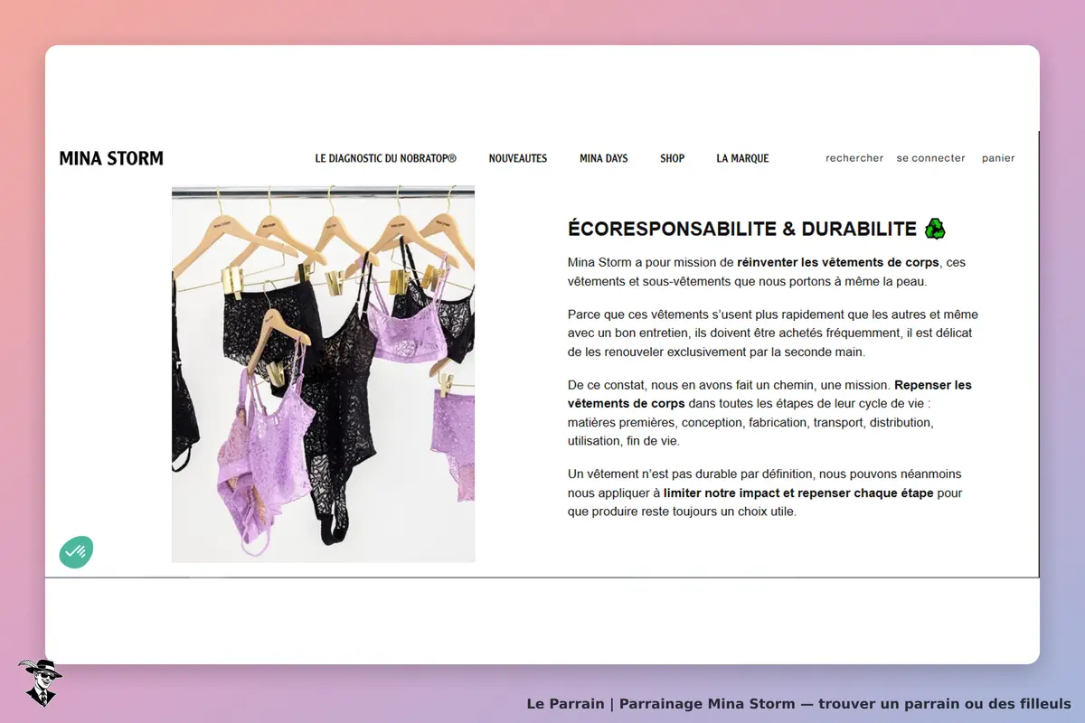Mina Storm : affichage de vêtements en dentelle noire et violette sur cintres en bois