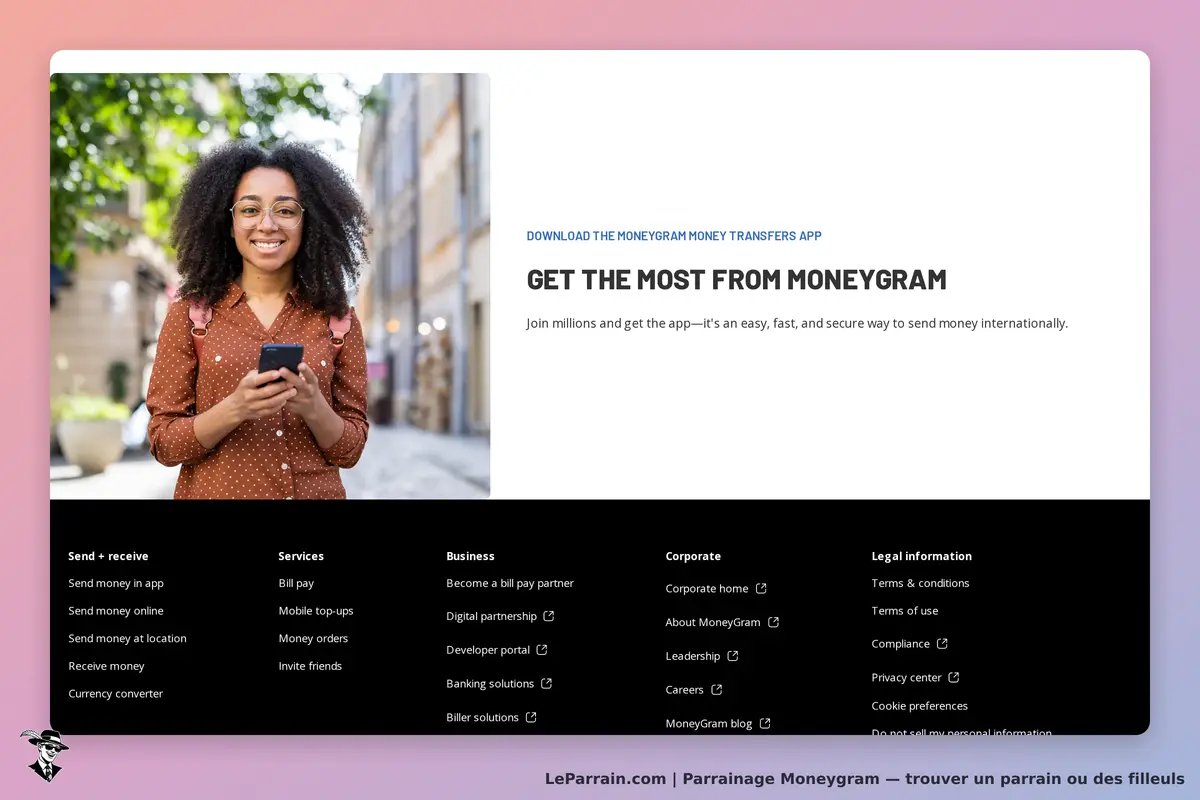 Moneygram : femme souriante tenant un téléphone dans une rue, section inférieure du site affichée