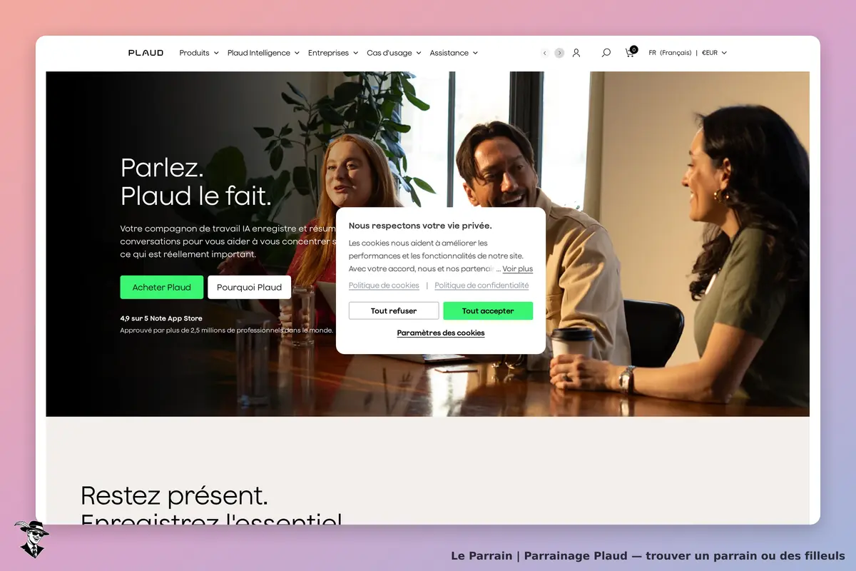 Plaud : page d'accueil avec trois personnes discutant autour d'une table et un message de cookies