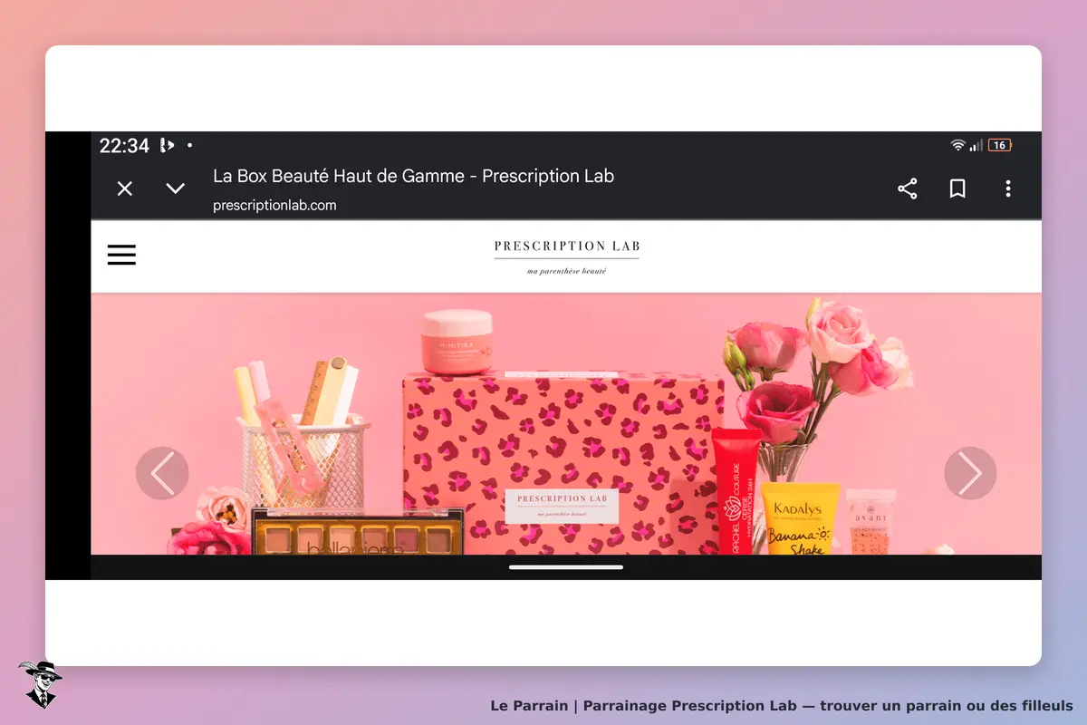 Prescription Lab : présentation de produits de beauté sur fond rose avec des fleurs